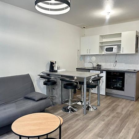 Appartement Calme Au Coeur De La Ville Lons-le-Saunier Bagian luar foto